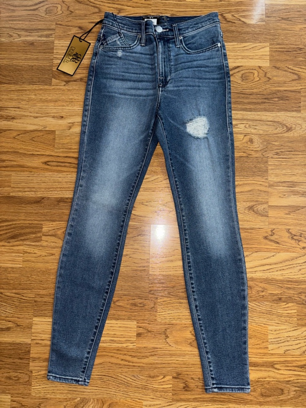 Rock & Republic Jeans Women’s Size 4 High Roller Denim Legging Medium Distressed